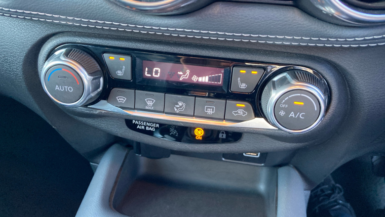 Nissan Juke 1.0 DiG-T 114 Tekna 5dr DCT Petrol Hatchback